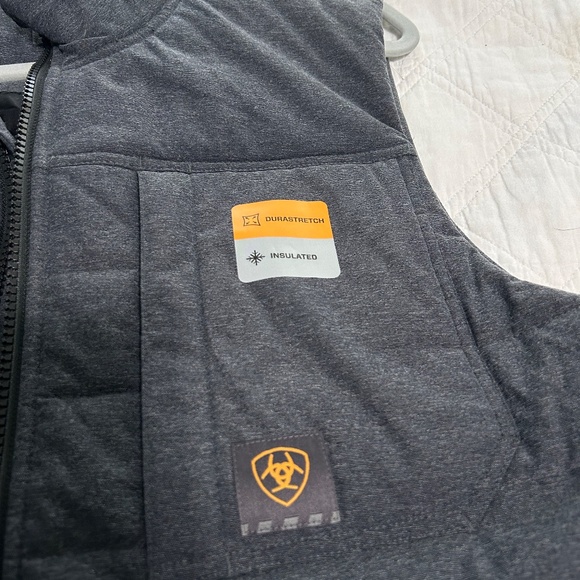 ARIAT Rebar Valiant Stretch Canvas Insulated Vest - Picture 5 of 11